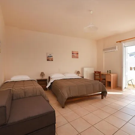 公寓 Central Apartment 1 埃尔莫波利斯