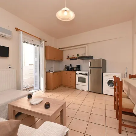 Central Apartment 1 * 埃尔莫波利斯